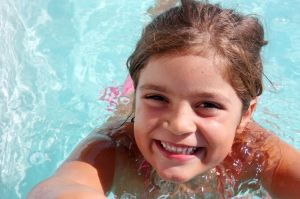 girl in the pool Zephyr Park Sprayground in Zephyrhills