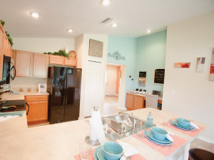 Decorating Your New Florida Home with Spring 2016 Color Trends