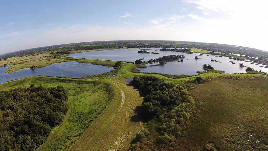 Se7en Wetlands - Photo by Lakeland julie, CC BY-SA 4.0, via Wikimedia Commons