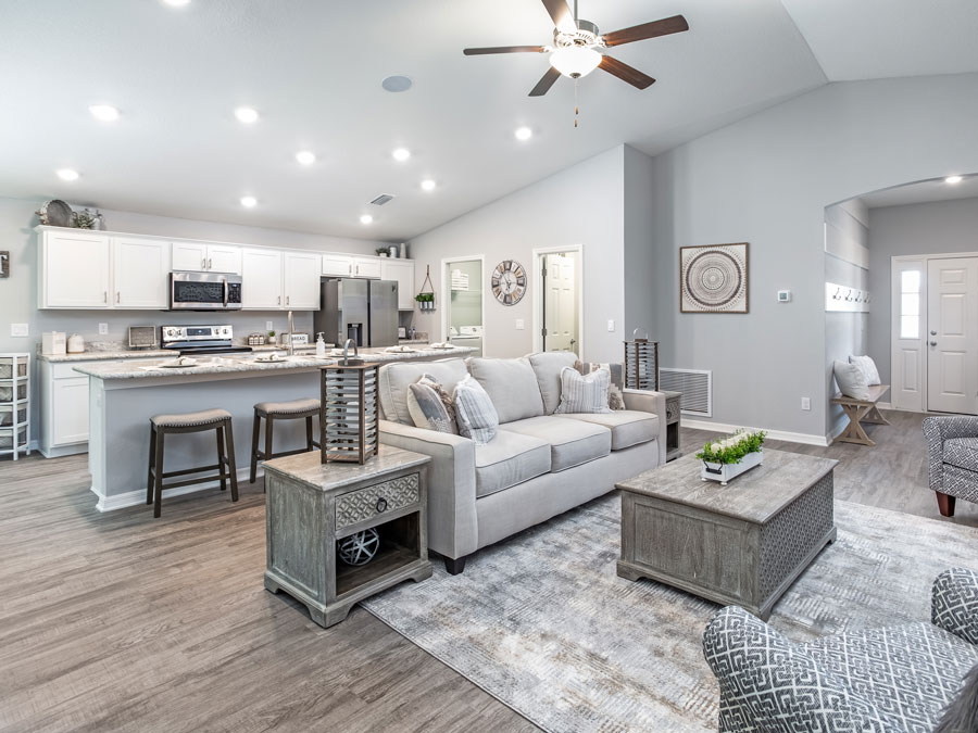 Vinyl plank flooring in a new construction home in Florida