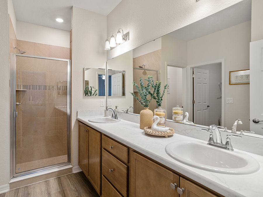 Inspiration Gallery Summerlyn II Owner's Bath Highland Homes