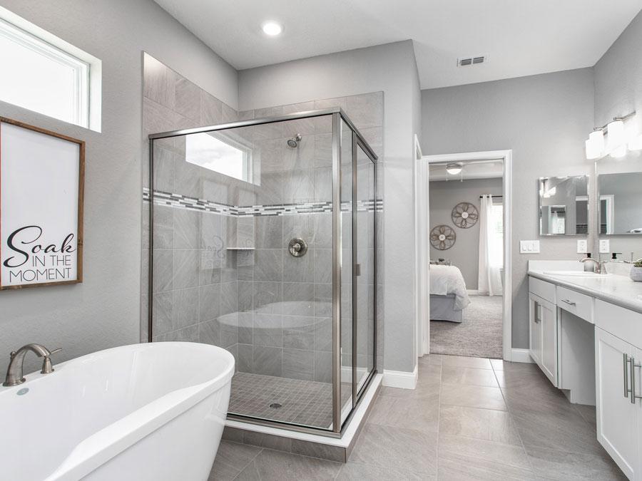 Waylyn model home owner's bath